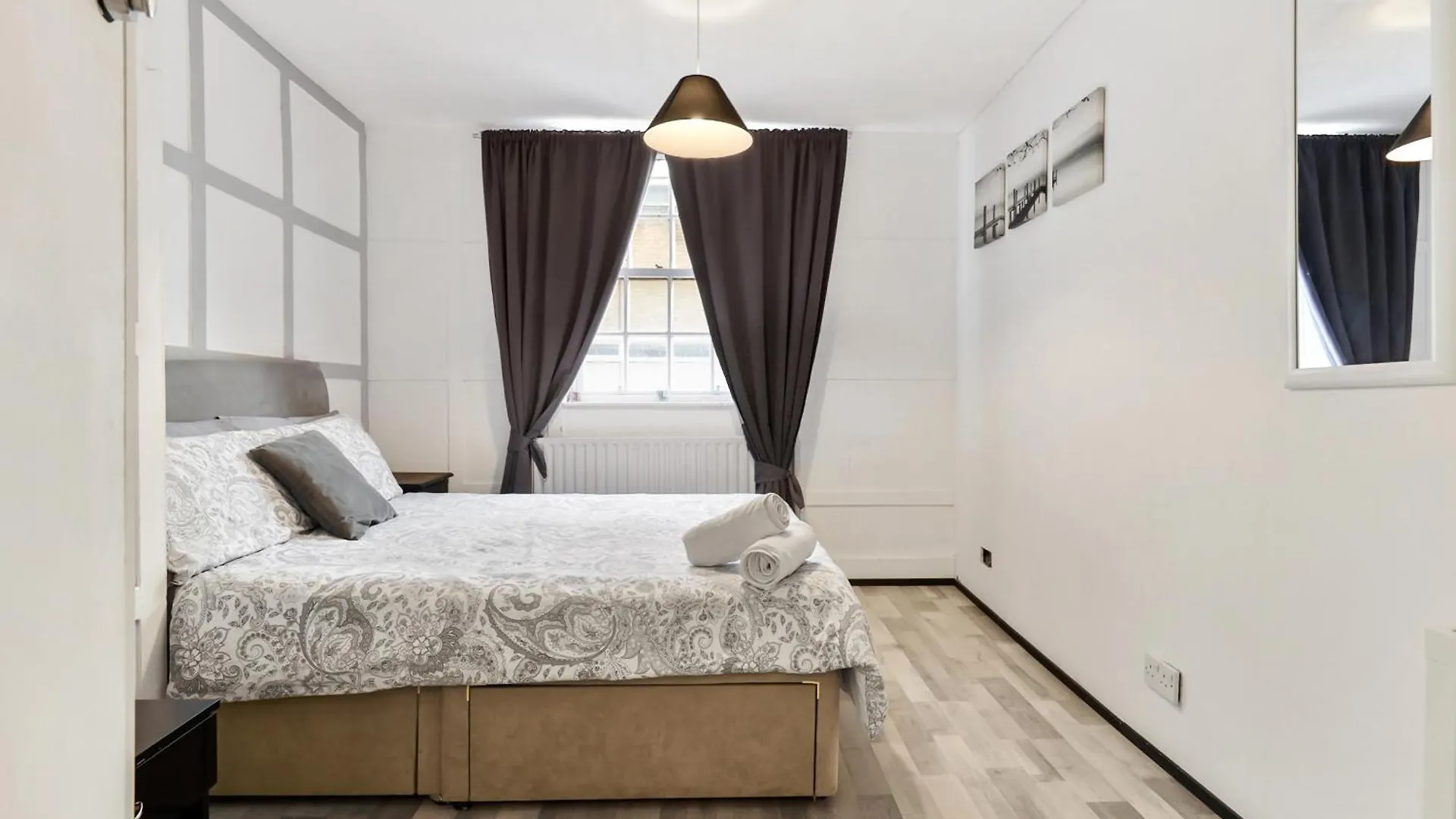 Private Bedroom Near Tower Bridge, Comfortable Stay With Shared Amenities! 런던 영국
